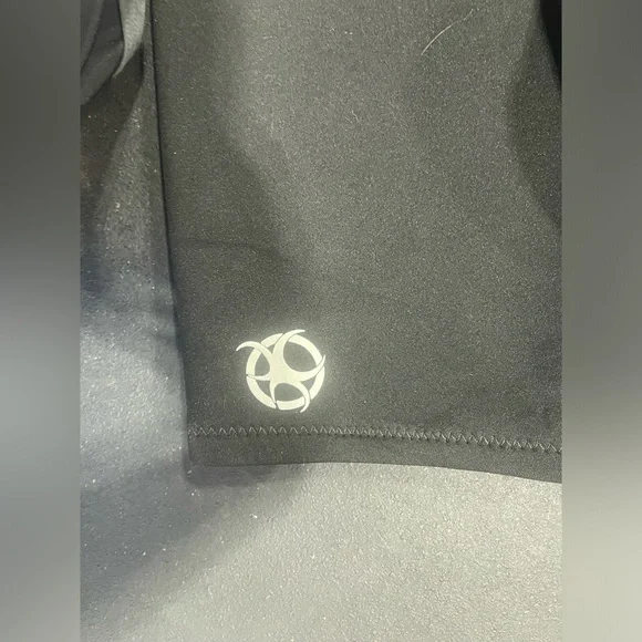 Defiance Neoprene Black & Blue Shorty Style Wetsuit Men’s EUC - Picture 13 of 14